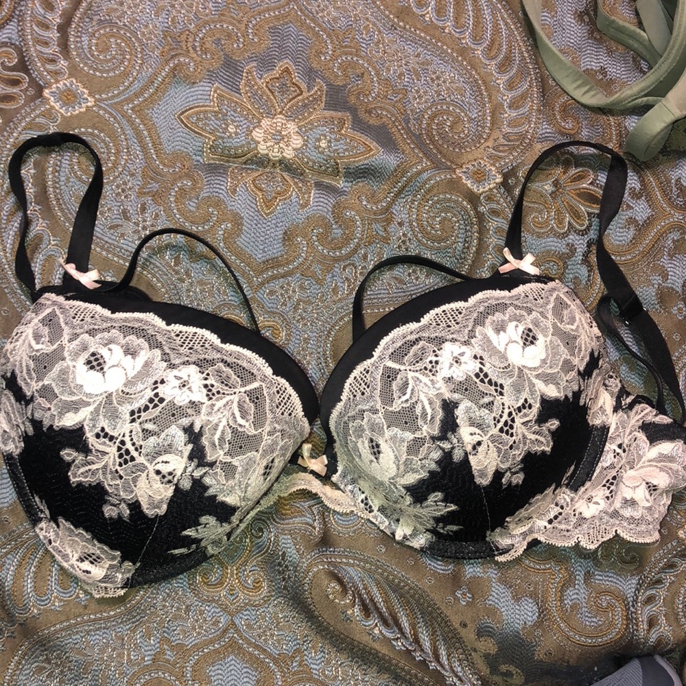 Victoria Secret 34 DD GUC push-up sexy dream angel